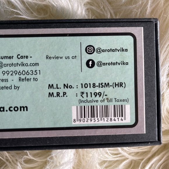 JADE FACIAL ROLLER FOR JAWLINE - Picture 9 of 9